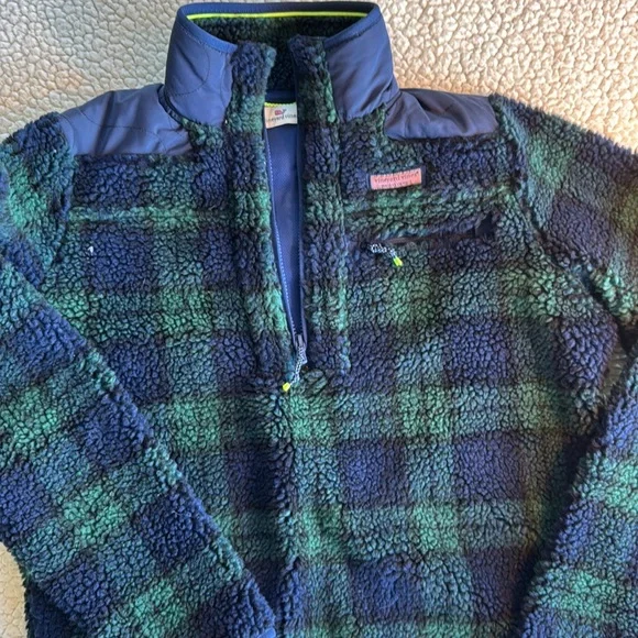 Vineyard Vines  tartan plaid, half zip,  fleece pullover . Great condition Small - Picture 2 of 6